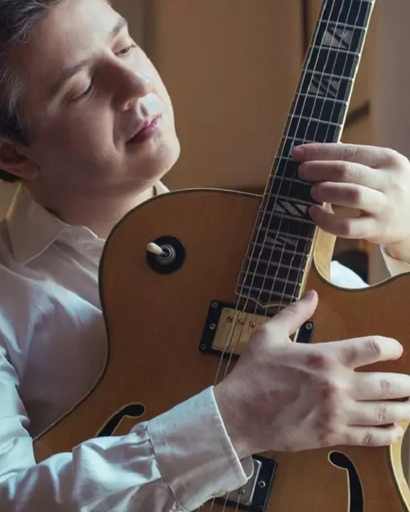 Gustavo Eiriz, guitar teacher
